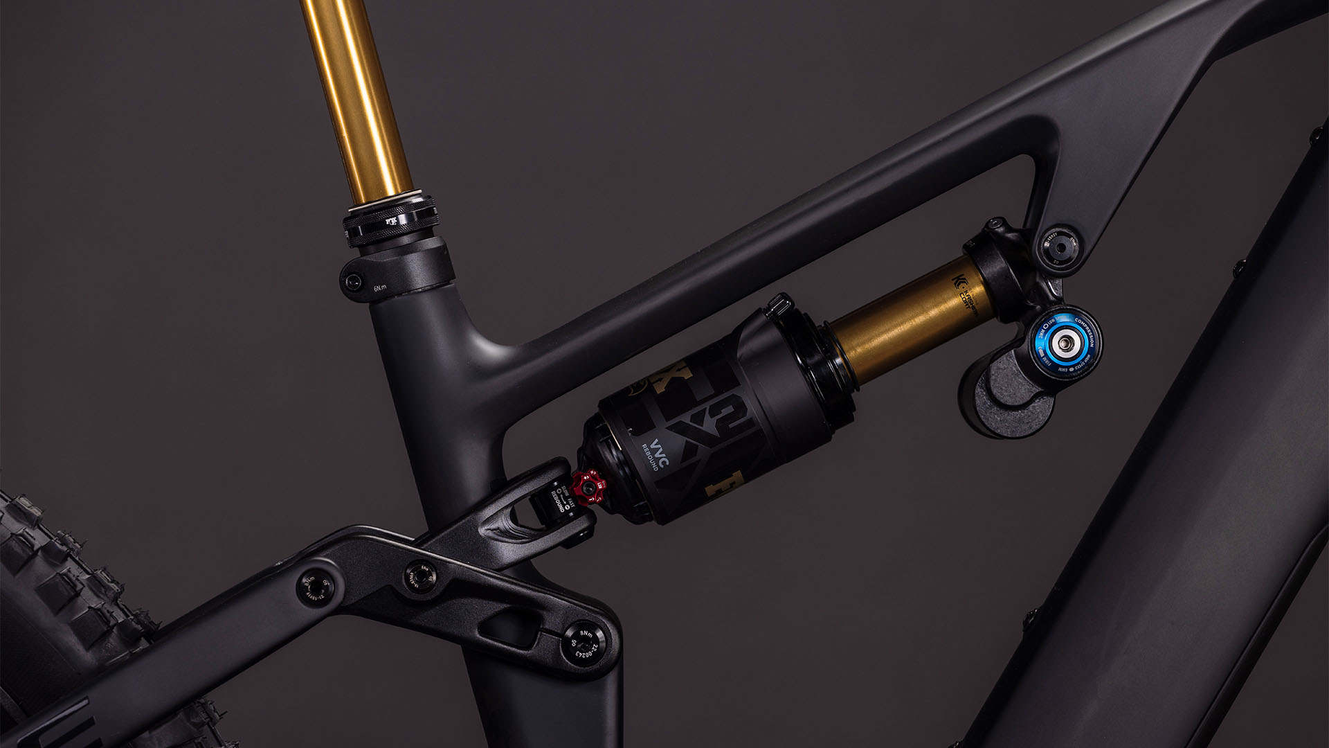 Cube AMS Hybrid ONE77 C:62 AT 600 WhX Carbon - Imagen 3