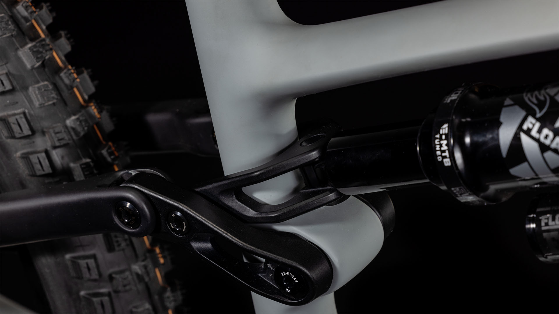 Cube AMS Hybrid ONE44 C:68X TM 400X 29 - Imagen 8